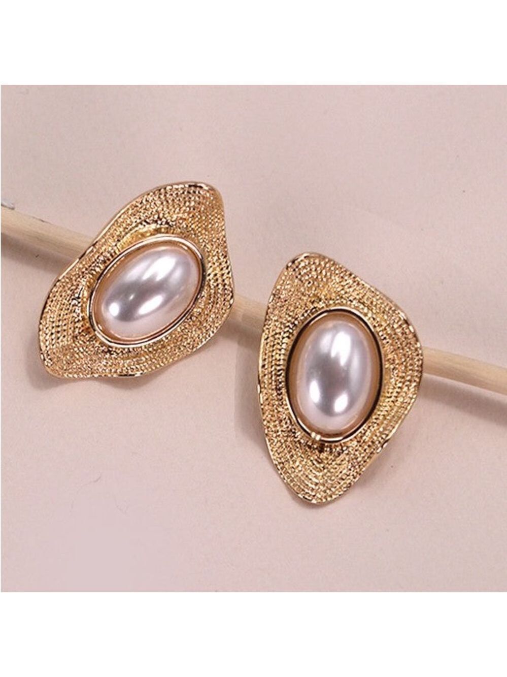 Josslyn jewelry irregular shape pearl gold stud earrings new sealed in bag NEW